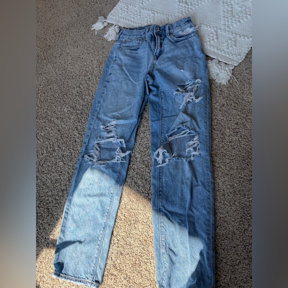 American Eagle Outfitters Light Blue Distressed Straight Leg Jeans